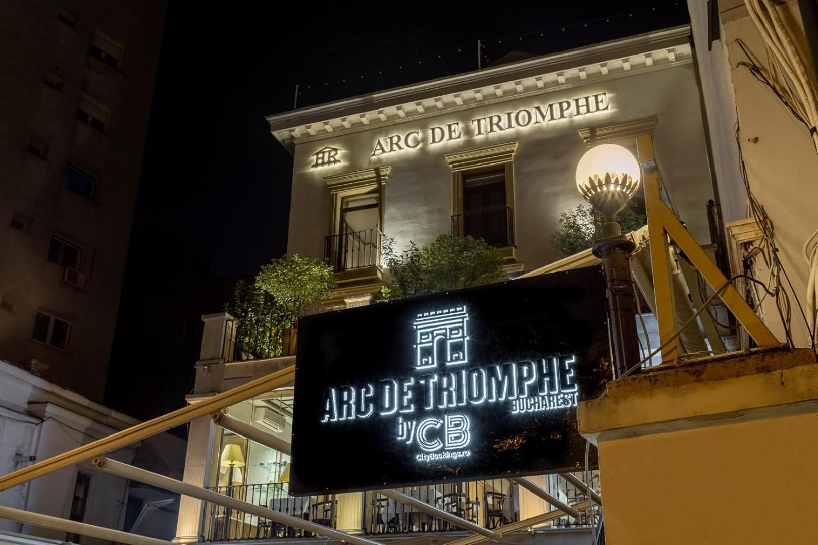 Arc De Triomphe By Citybookings Bucharest Exterior photo